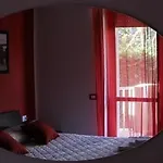 Vaghi 4* קליארי