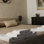 Vaghi 4* קליארי