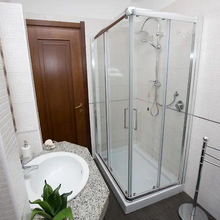 Vaghi 3* Κάλιαρι