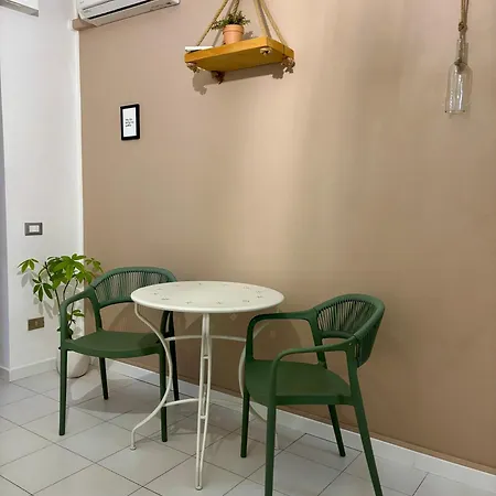 Vaghi 4* קליארי
